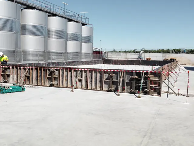 JSP · PARRÓS OBRAS S.L.U. · 1
